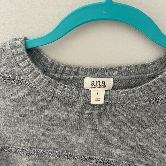 a.n.a Charcoal Gray Women's Crew Neck Sweater - Picture 5 of 7